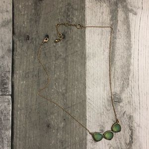 Necklace - golden/green